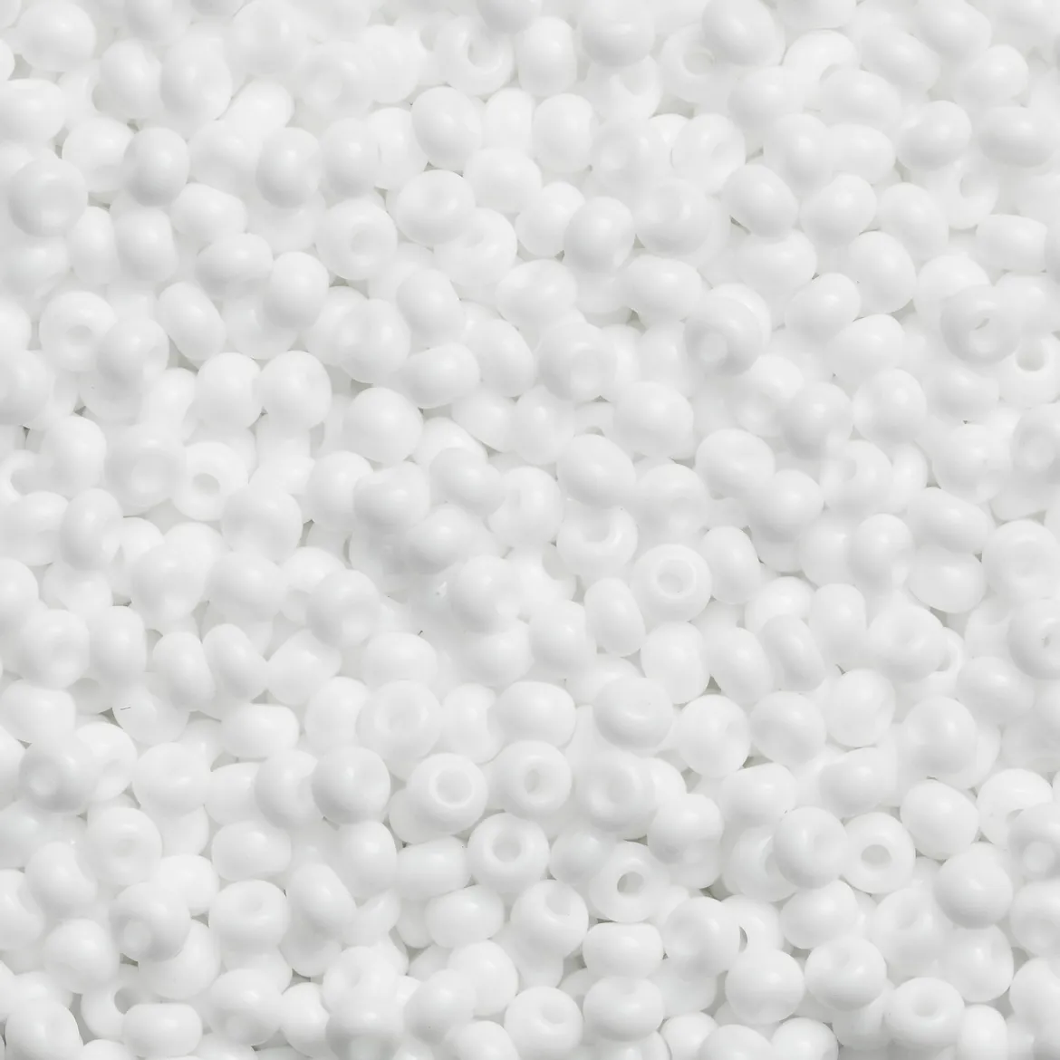 Rocaillespärla 9/0 vit opak